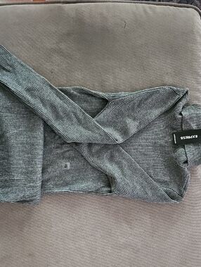 Express Heather Gray Ribbed Long Sleeve Top